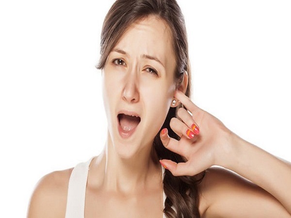 Ngứa lỗ tai trái có điềm báo gì? tốt hay xấu?