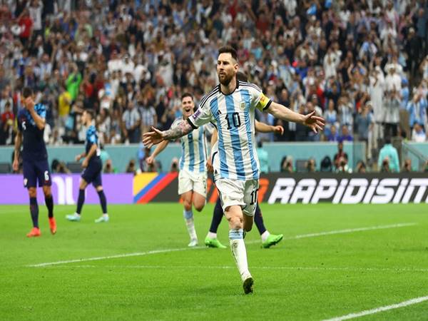 Bóng đá sáng 14/12: Messi báo tin buồn cho cả thế giới