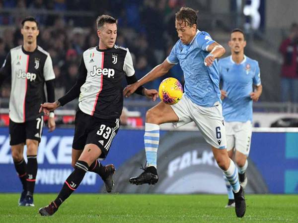 Những trận đối đầu kịch tính giữa Juventus vs Lazio